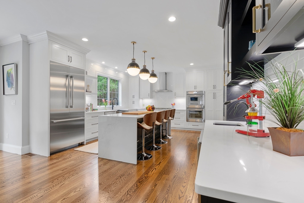 242 Valley Road Needham, MA 02492 - Photo 3 of 23