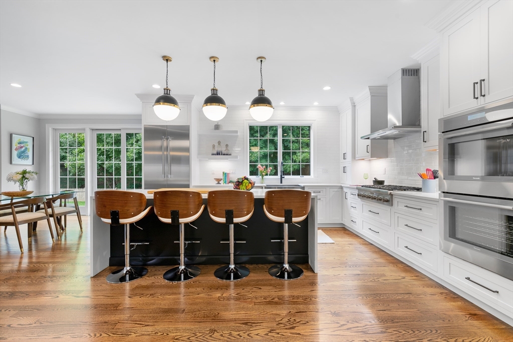 242 Valley Road Needham, MA 02492 - Photo 4 of 23