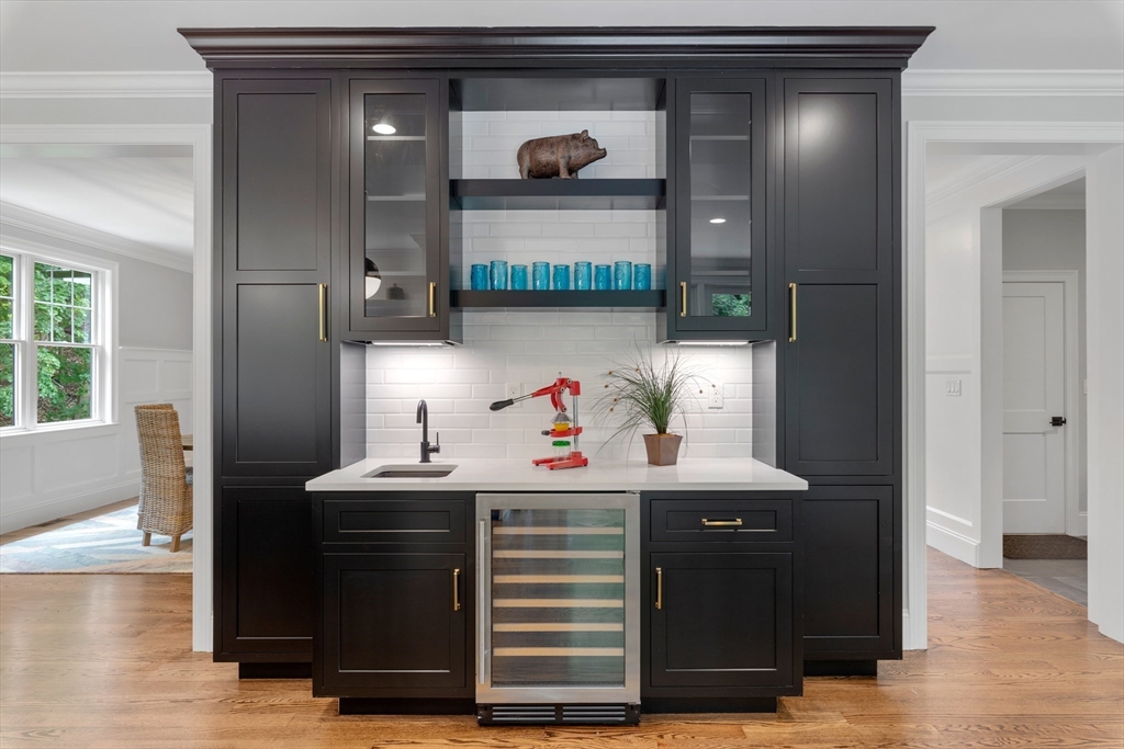 242 Valley Road Needham, MA 02492 - Photo 7 of 23