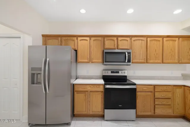 $375,000 | 184 Avonlea Place, Unit 184, Johnson City, TN 37604