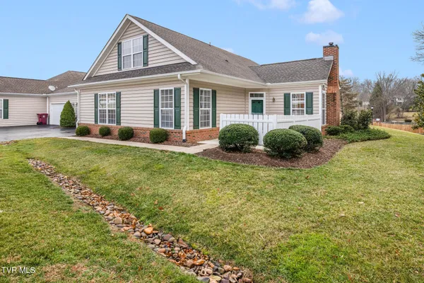 $358,900 | 184 Avonlea Place, Unit 184, Johnson City, TN 37604