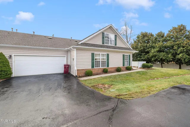 $375,000 | 184 Avonlea Place, Unit 184, Johnson City, TN 37604