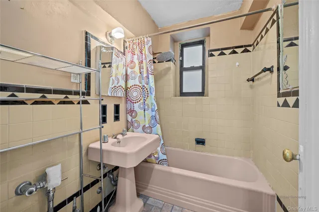 $259,999 | 3220 Avenue H, Unit 1E | Flatbush