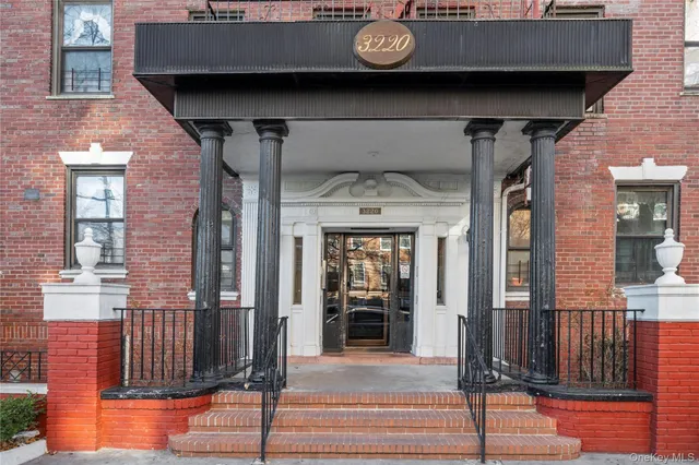 $259,999 | 3220 Avenue H, Unit 1E | Flatbush