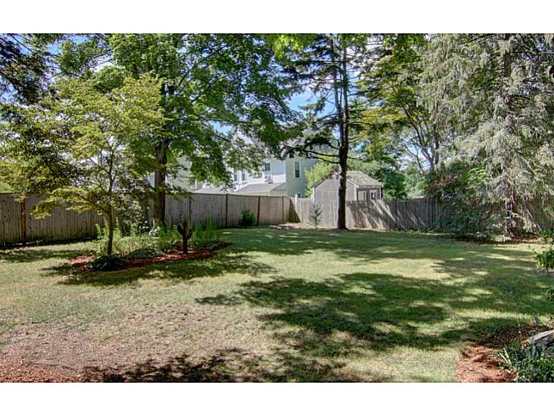 12 Milton Road Barrington, RI 02806 - Photo 20 of 20 Yard/Garden.