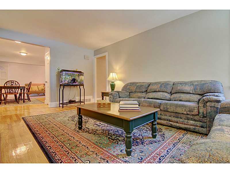 12 Milton Road Barrington, RI 02806 - Photo 4 of 20 Living Room.