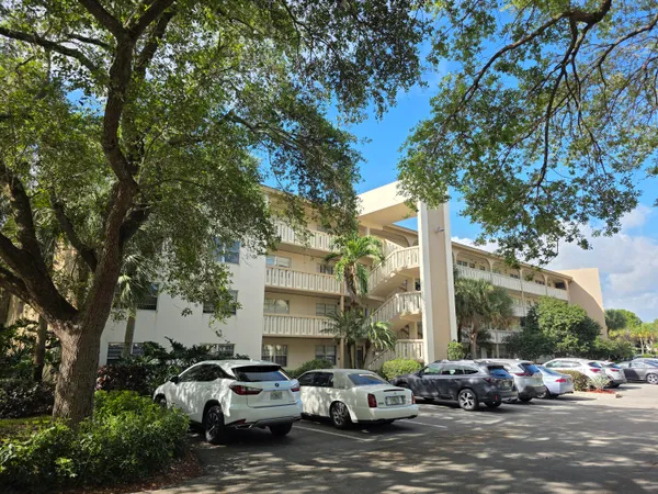 $87,500 | 2301 Lucaya Lane, Unit E3, Coconut Creek, FL 33066