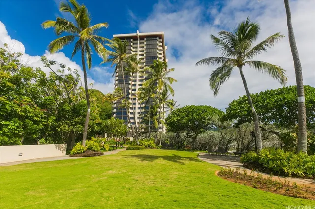 $999,000 | 250 Kawaihae Street, Unit 12F, Honolulu, HI 96825