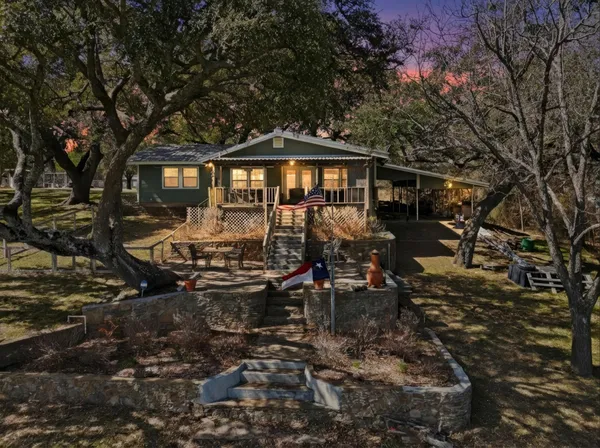 $675,000 | 136 Harvest Trail, Tow, TX 78672