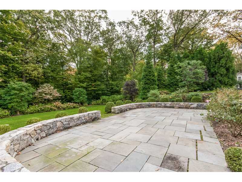 46 Stony Brook Road Darien, CT 06820 - Photo 18 of 24 a view of a backyard of the house