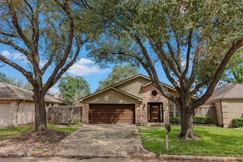 $365,000 | 2207 Briarwest Boulevard, Houston, TX 77077