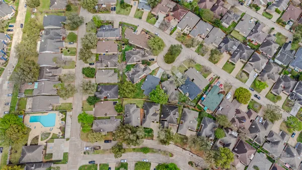 $365,000 | 2207 Briarwest Boulevard, Houston, TX 77077