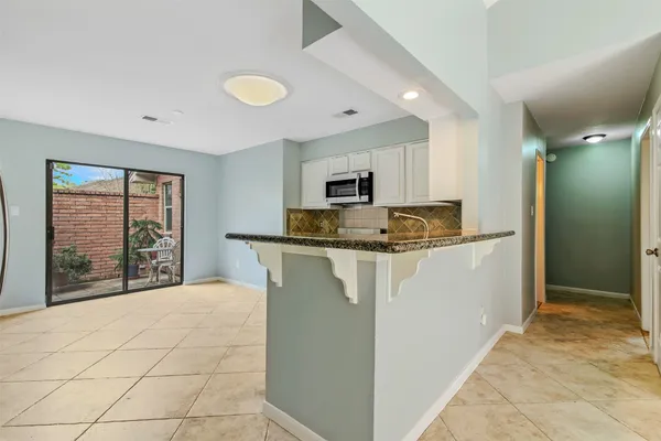 $365,000 | 2207 Briarwest Boulevard, Houston, TX 77077