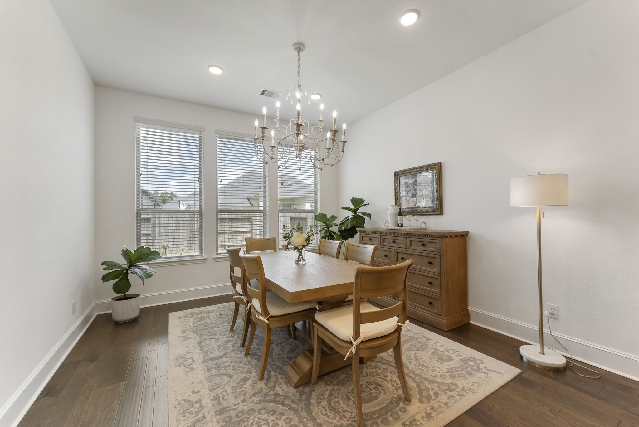 1038 Bat Hawk Court Conroe, TX 77385 - Photo 10 of 31