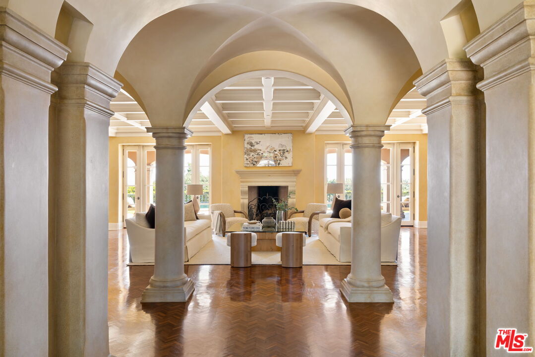 358 Woodley Road Santa Barbara, CA 93108 - Photo 4 of 45 Gallery Image 4