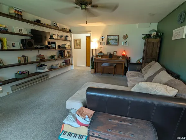 $74,900 | 532 Highway 146, Elizabethtown, IL 62931