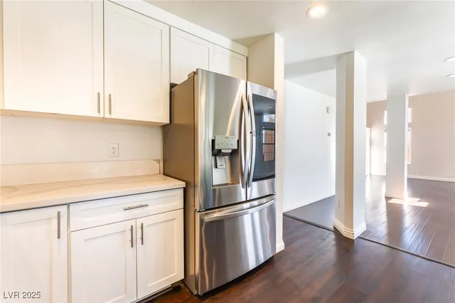 $2,500 | 7641 Sea Cliff Way, Las Vegas, NV 89128