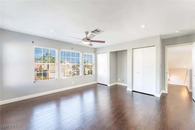 $2,500 | 7641 Sea Cliff Way, Las Vegas, NV 89128