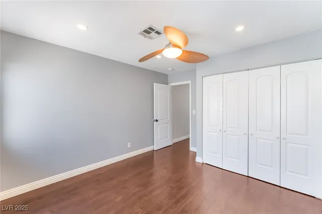 $2,500 | 7641 Sea Cliff Way, Las Vegas, NV 89128