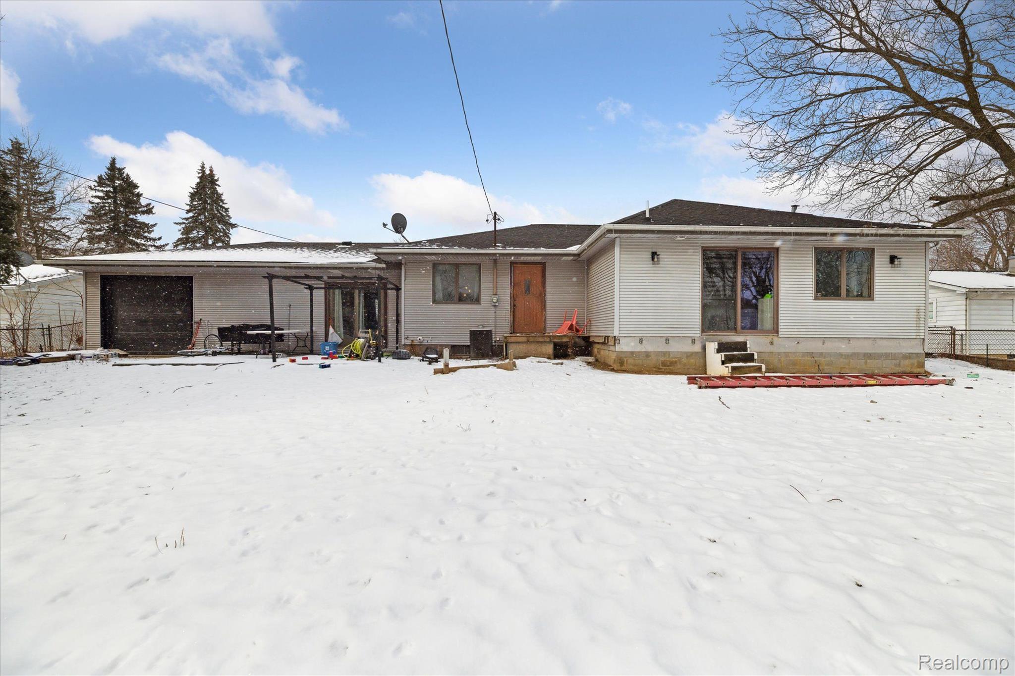 4258 North Genesee Road Flint, MI 48506 - Photo 33 of 41 Gallery Image 33