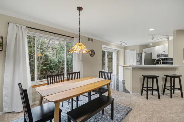 $425,000 | 439 Sommerset Court, Ann Arbor, MI 48103