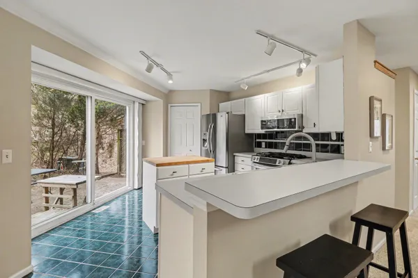 $425,000 | 439 Sommerset Court, Ann Arbor, MI 48103