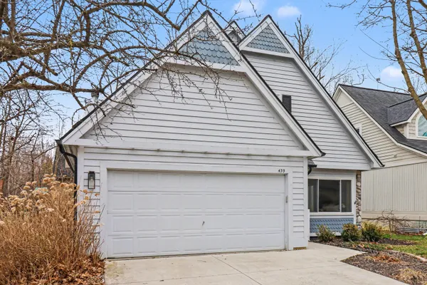 $425,000 | 439 Sommerset Court, Ann Arbor, MI 48103