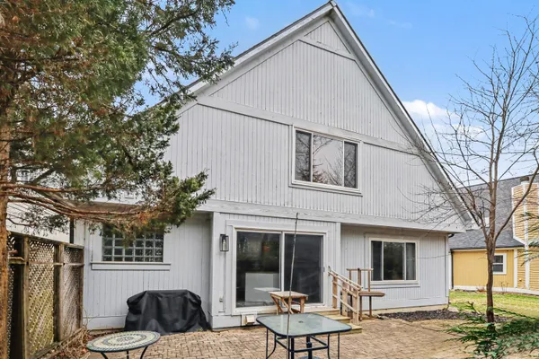 $425,000 | 439 Sommerset Court, Ann Arbor, MI 48103