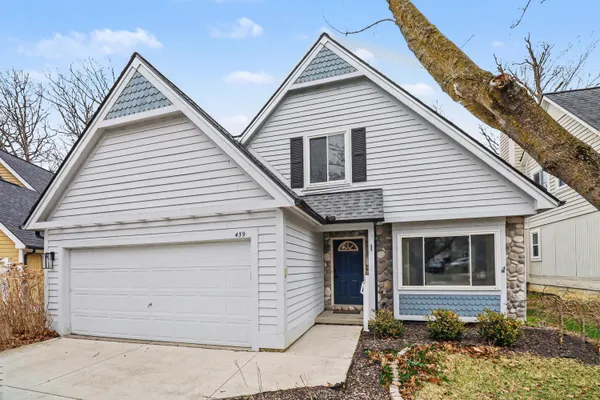 $425,000 | 439 Sommerset Court, Ann Arbor, MI 48103