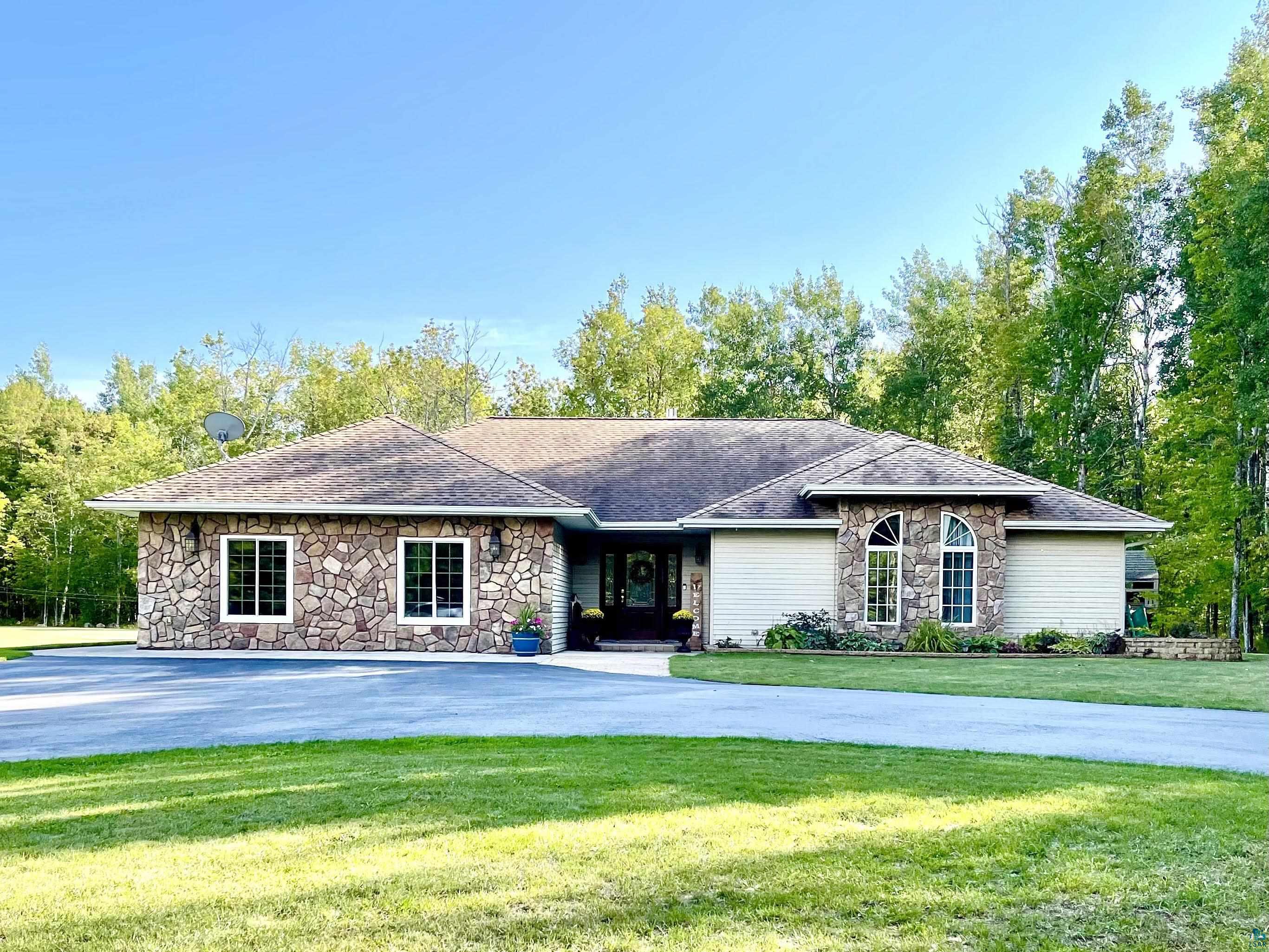 5770 Rose Road Hermantown, MN 55811 - Photo 3 of 48 ONE LEVEL LIVING