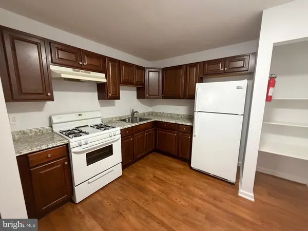 $1,800 | 16 Iroquois Drive, Absecon, NJ 08205
