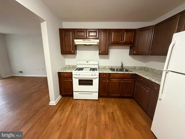$1,800 | 16 Iroquois Drive, Absecon, NJ 08205