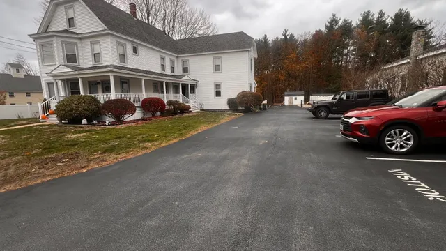 $829,900 | 292 Main Street, Fremont, NH 03044