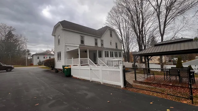 $829,900 | 292 Main Street, Fremont, NH 03044