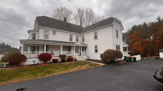 $829,900 | 292 Main Street, Fremont, NH 03044