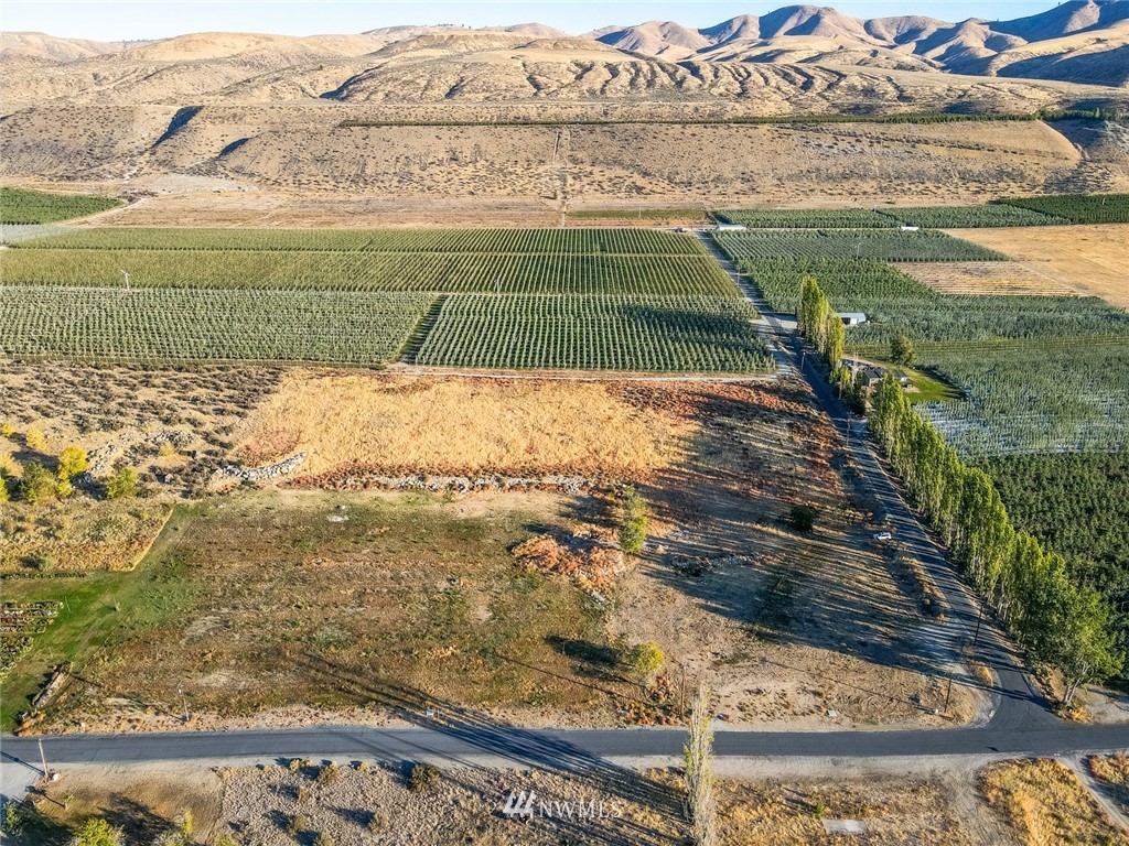 -lot E Stayman Flats Road Chelan, WA 98816 - Photo 4 of 13 Gallery Image 4