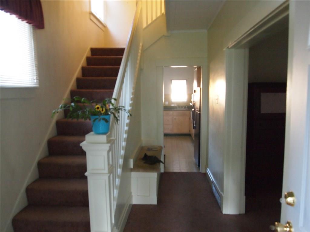 517 Oregon Avenue Rochester, PA 15074 - Photo 2 of 14