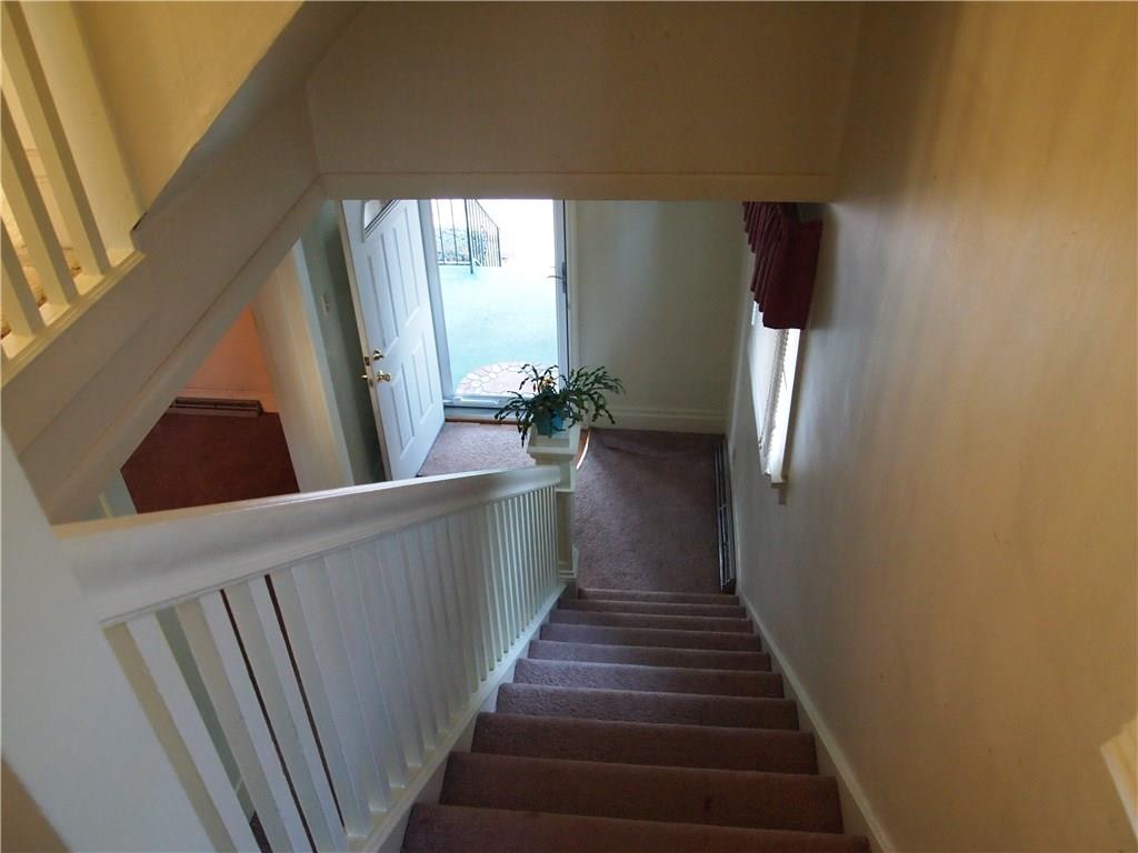 517 Oregon Avenue Rochester, PA 15074 - Photo 3 of 14