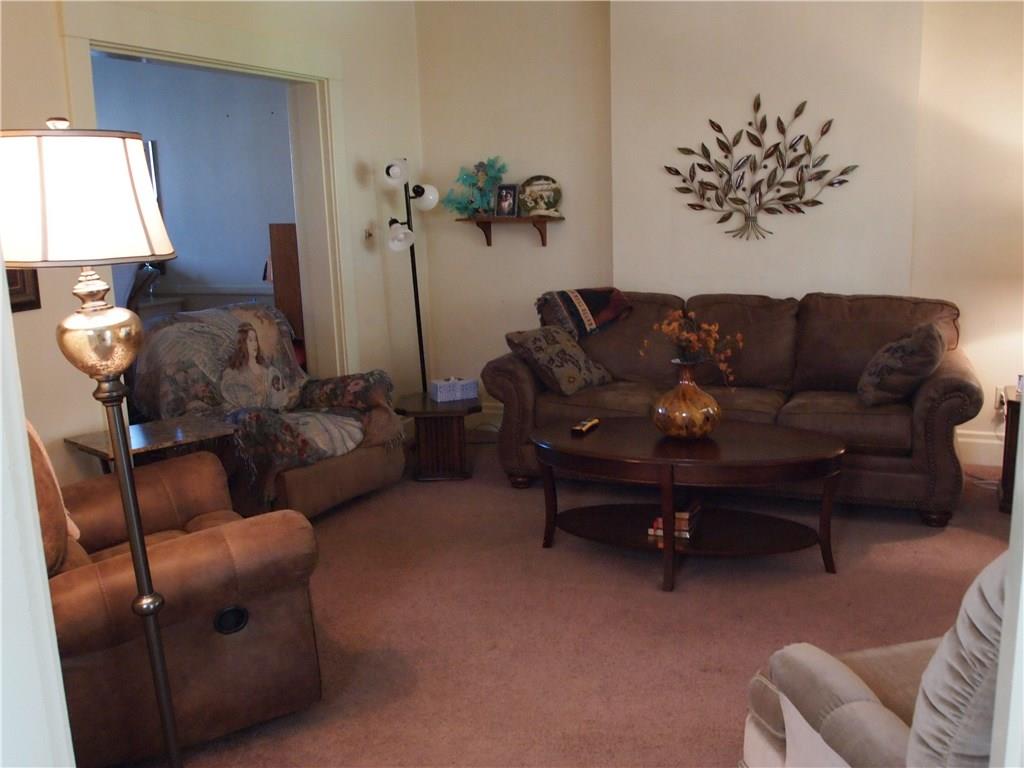 517 Oregon Avenue Rochester, PA 15074 - Photo 6 of 14