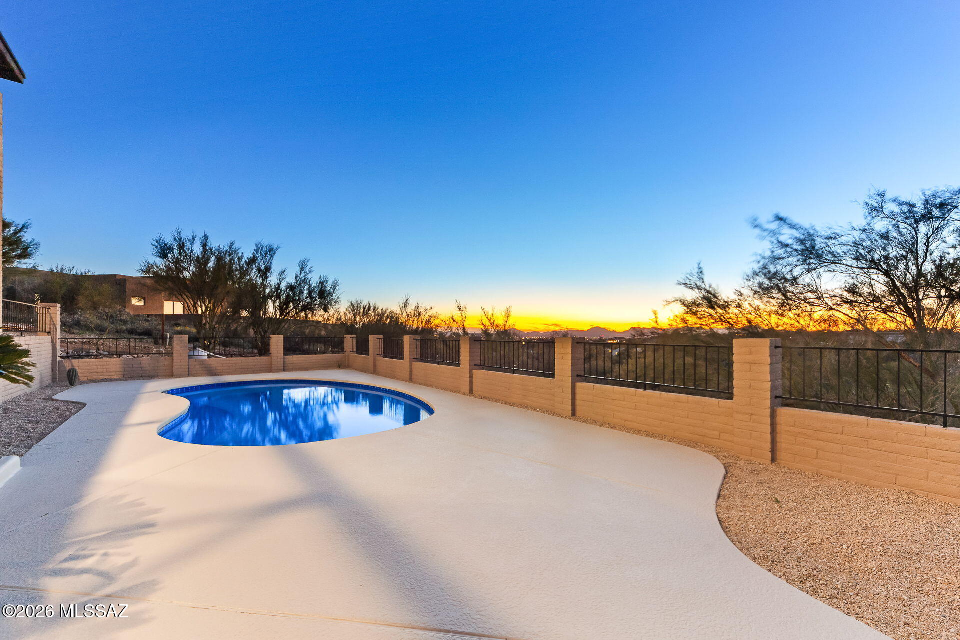 4905 North Craycroft Road Tucson, AZ 85718 - Photo 29 of 34 Pool
