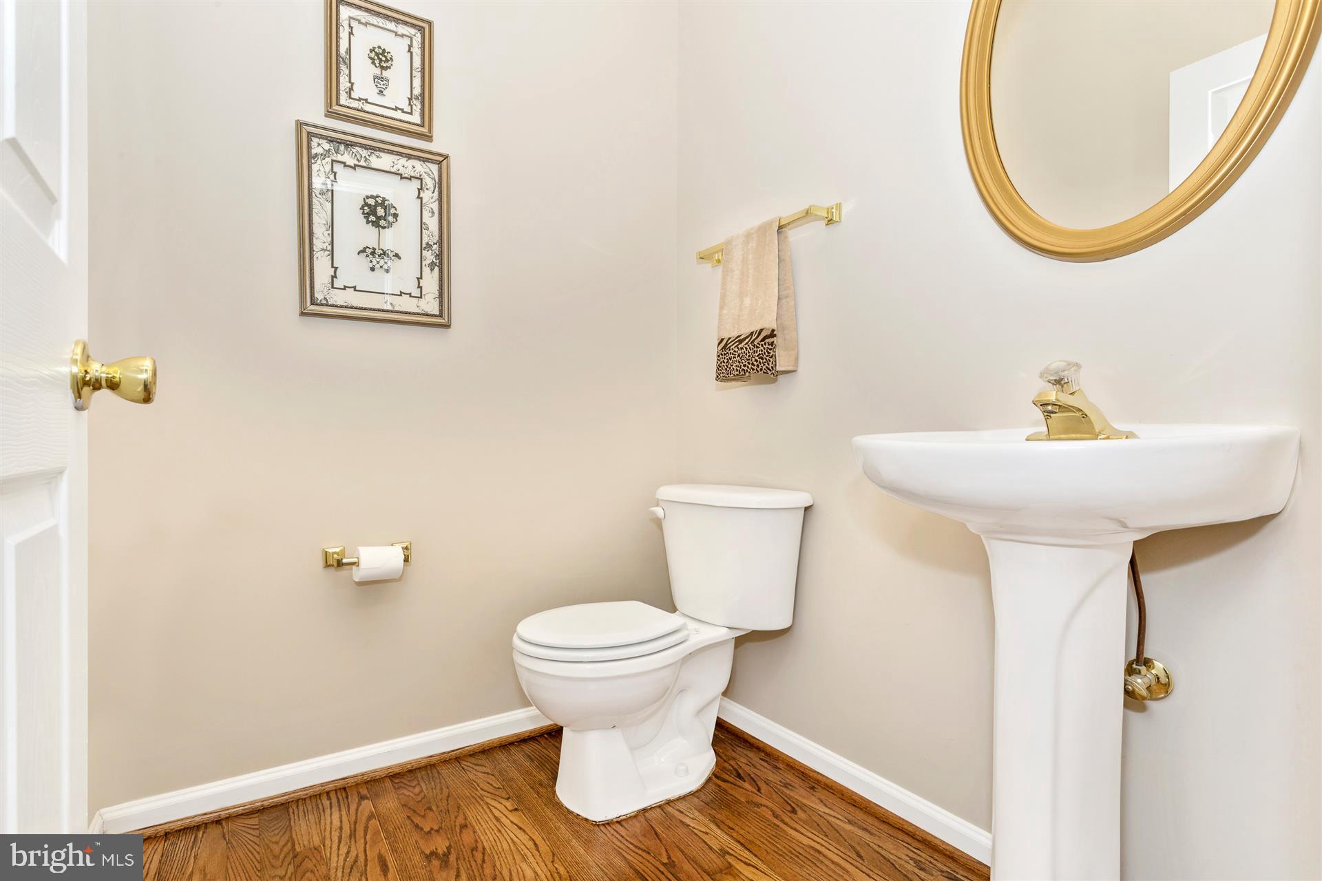 11223 Country Club Road New Market, MD 21774 - Photo 15 of 34 Main level half bath.