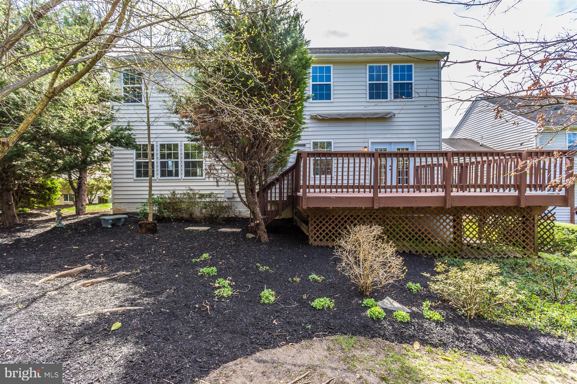 11223 Country Club Road New Market, MD 21774 - Photo 27 of 34 Well maintained landscaping.