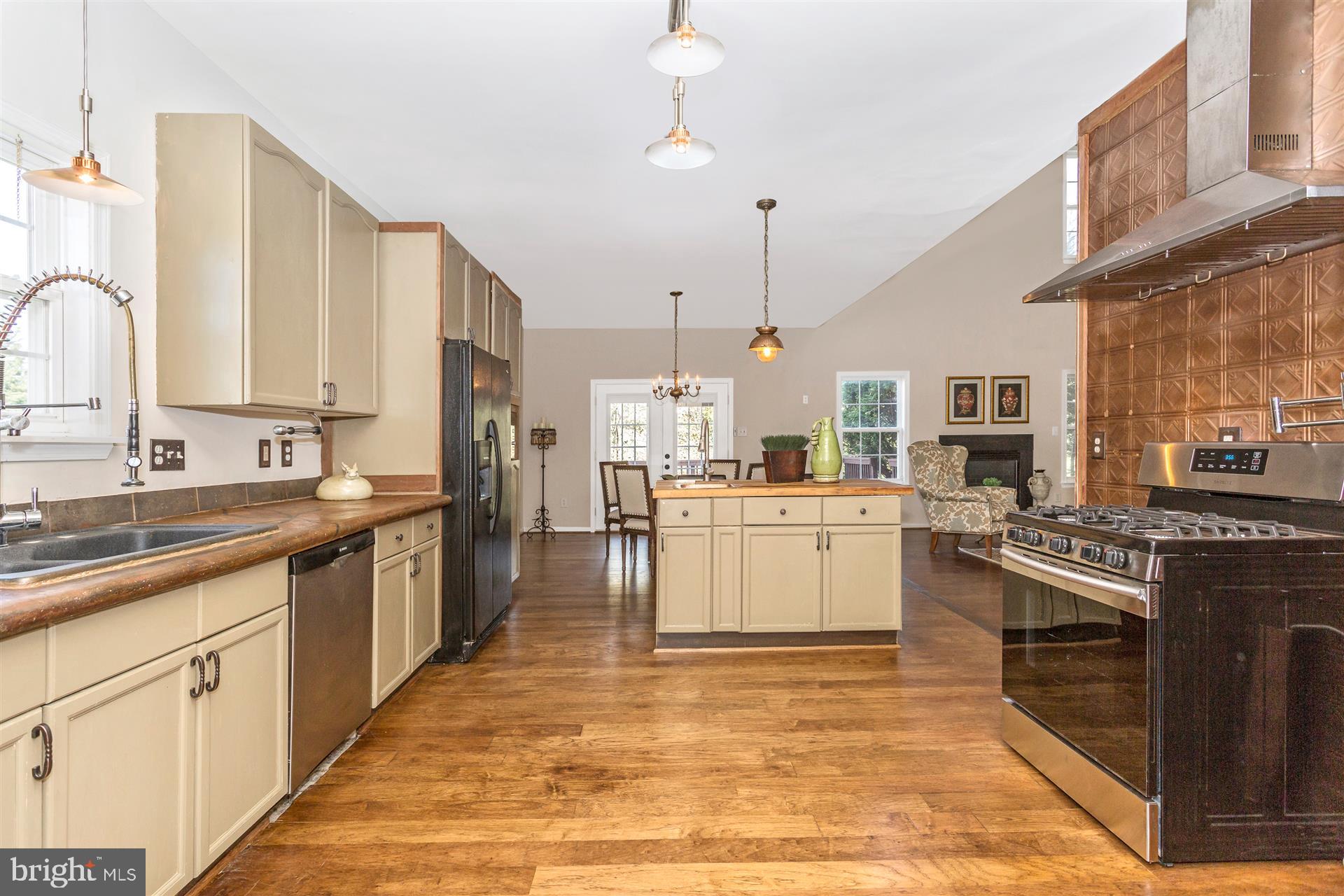 11223 Country Club Road New Market, MD 21774 - Photo 8 of 34 Large kitchen with modern features.