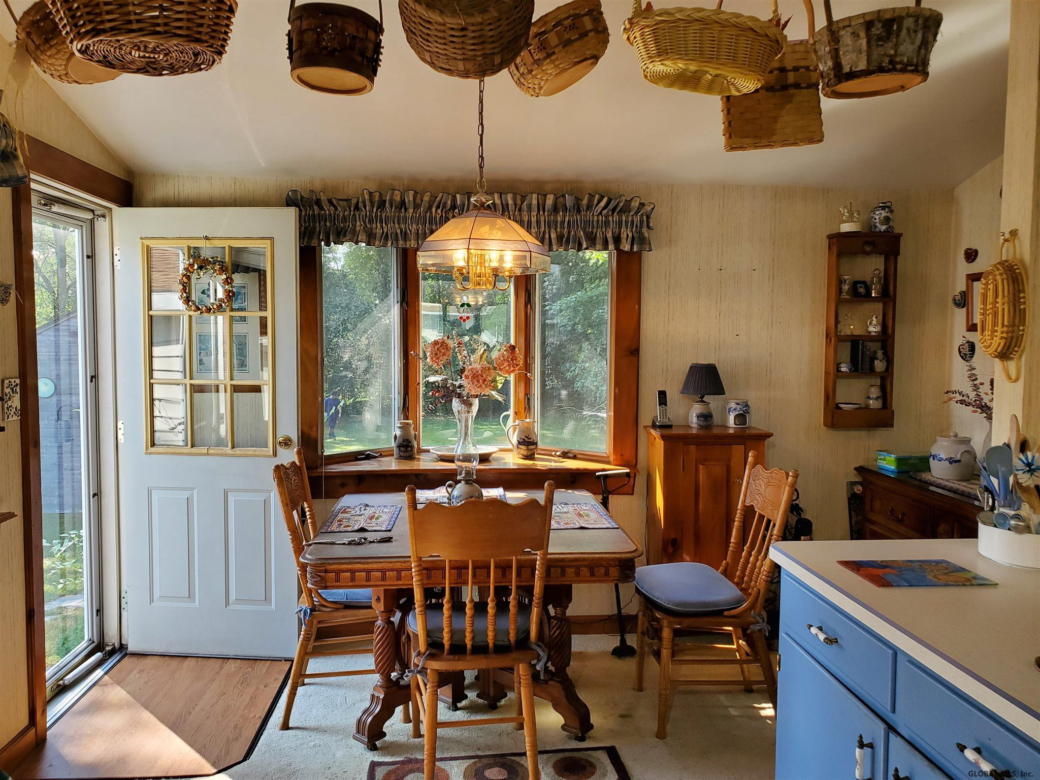 73 Hunting Road Colonie Village, NY 12205 - Photo 8 of 19 Photo 8