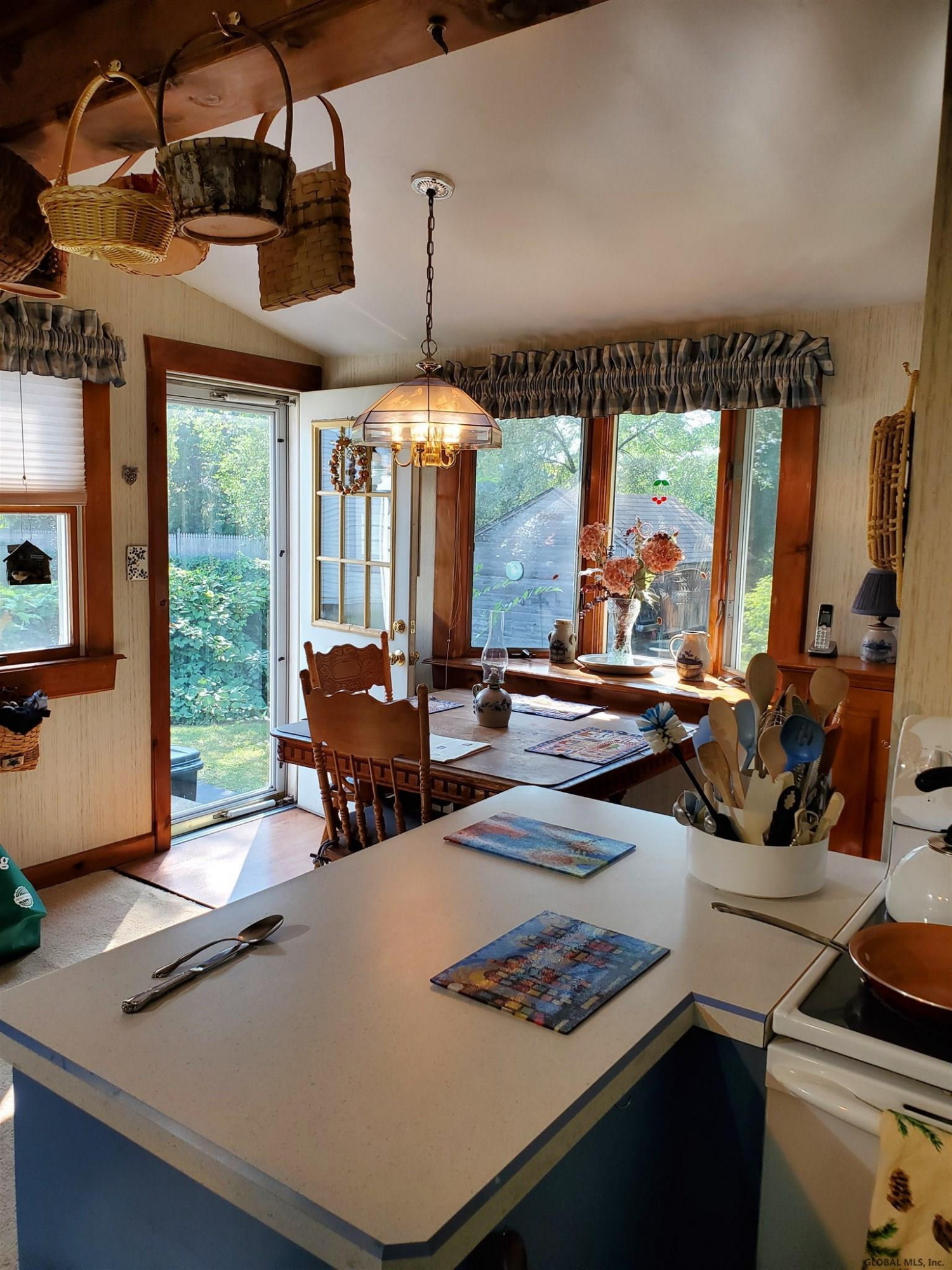 73 Hunting Road Colonie Village, NY 12205 - Photo 9 of 19 Photo 9