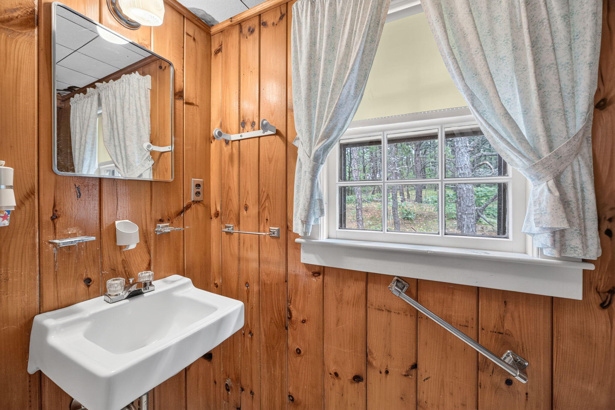 32 South Highland Road Truro, MA 02666 - Photo 20 of 43 20-20-PF0A5145