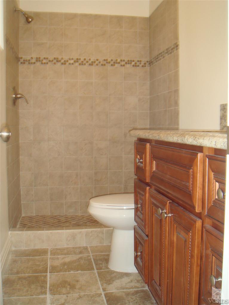 931 Azalea Street Oxnard, CA 93036 - Photo 13 of 24 Additional Photo