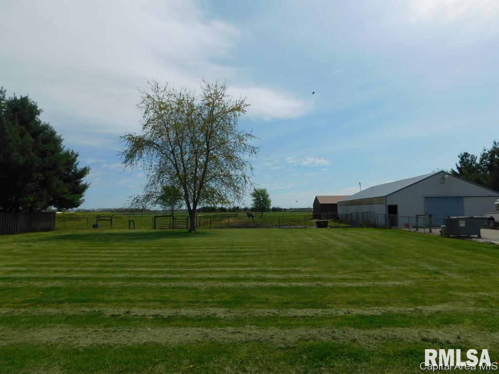 5828 North Lake Road Springfield, IL 62711 - Photo 27 of 30