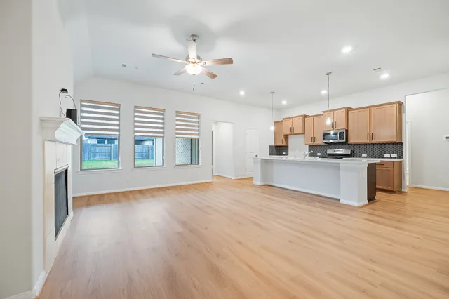 $375,000 | 839 Sarasota Shore Drive, Katy, TX 77493