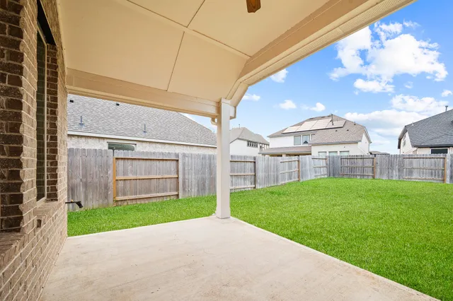 $375,000 | 839 Sarasota Shore Drive, Katy, TX 77493